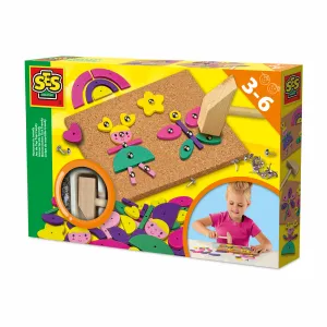 SES Creative 00927