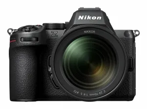 Nikon Z5 II + 24-70 mm