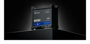 Teltonika RUT951 PoE+
